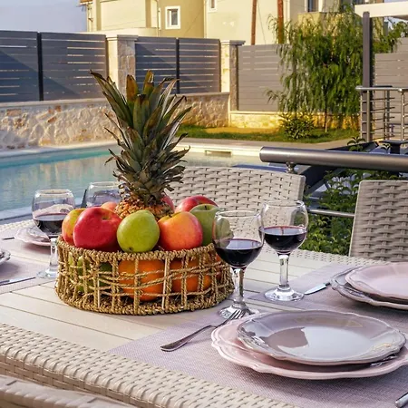 Lea Villa *